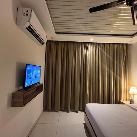 Hotel Hibiscus Tree- Bachupally Хидерабад Екстериор снимка