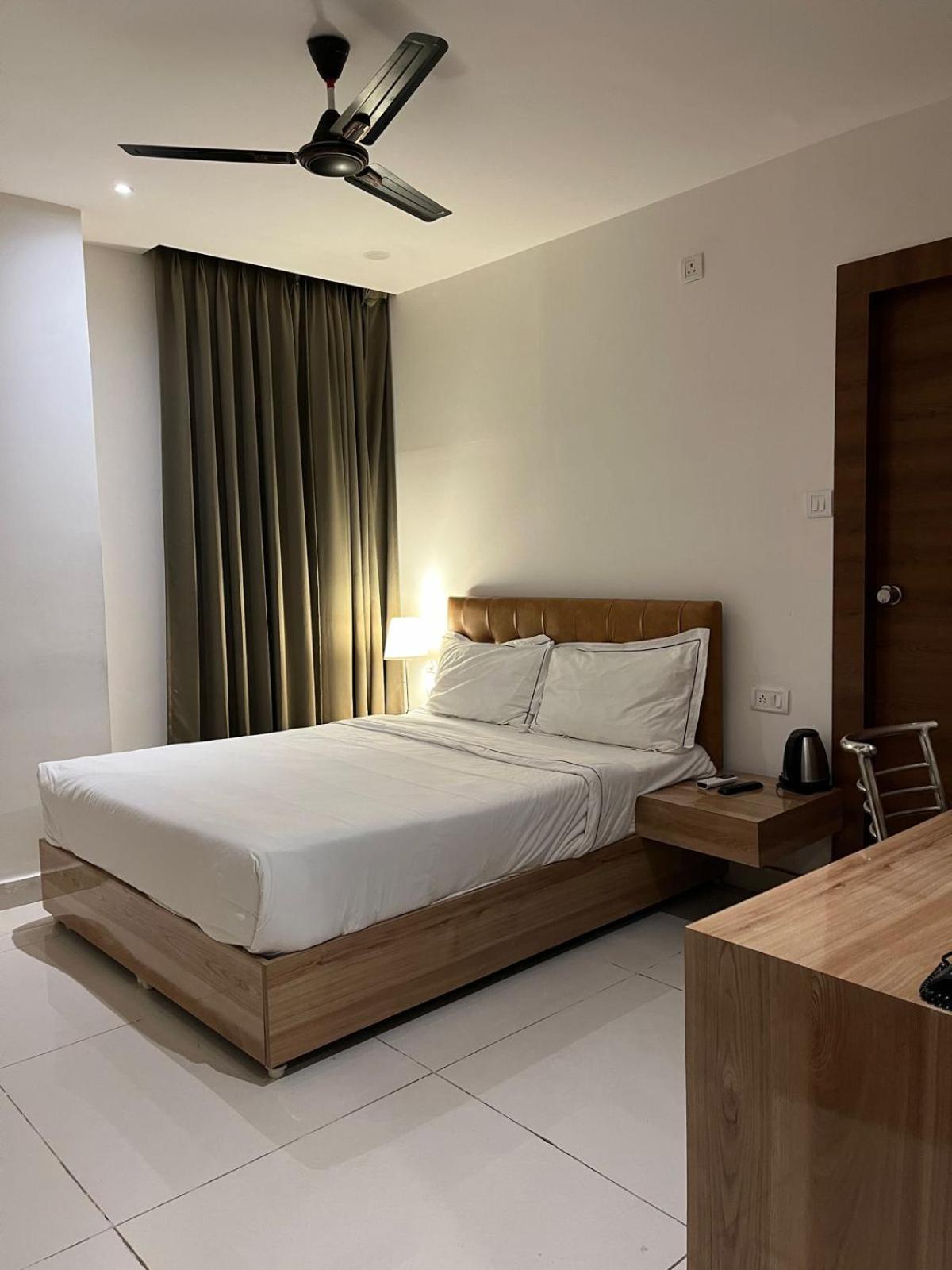Hotel Hibiscus Tree- Bachupally Хидерабад Екстериор снимка
